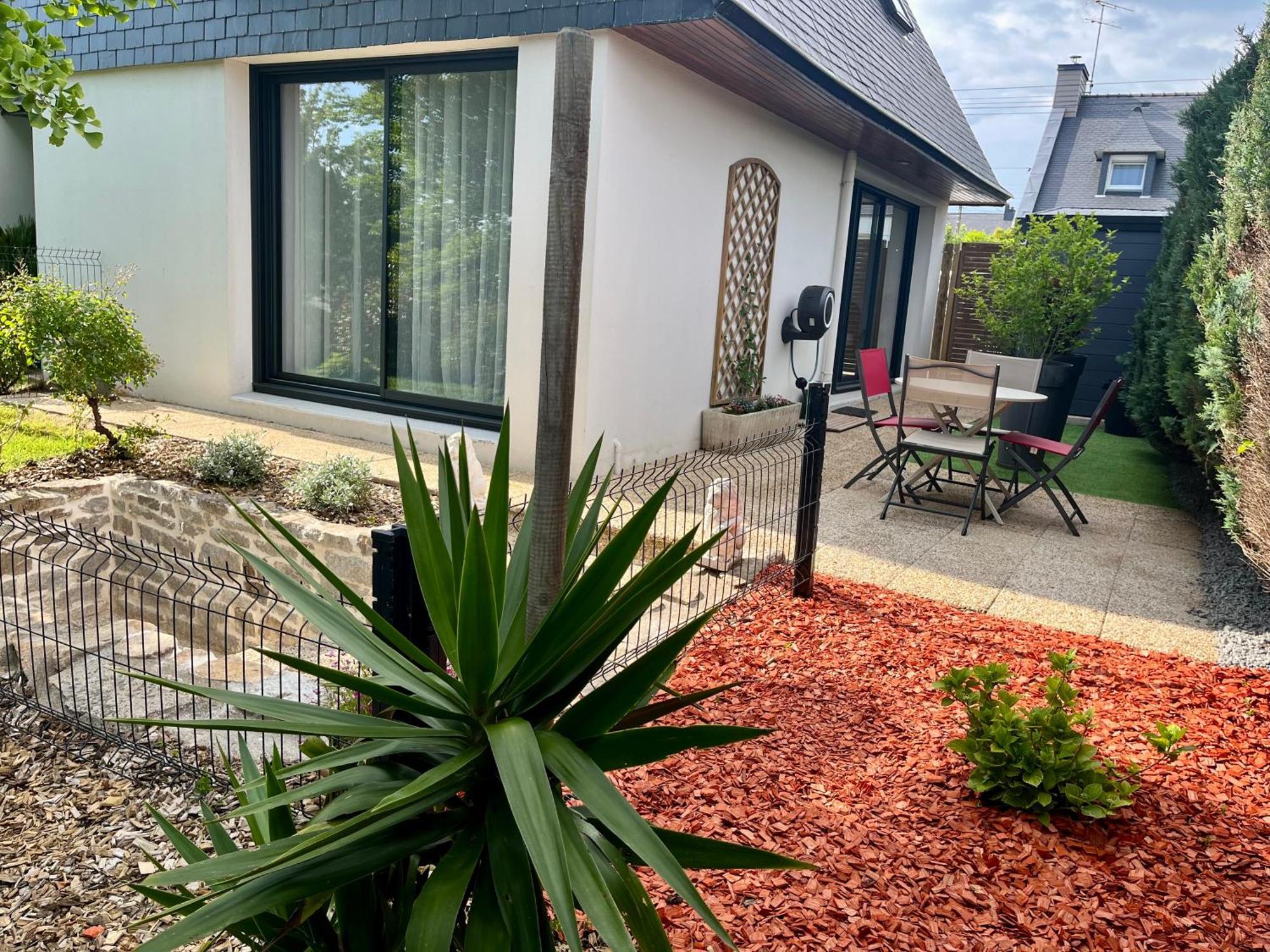 Au Jardin Ginkgo Apartment Кимпер Екстериор снимка